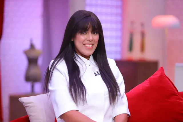 شيرين جندي في استوديو التصوير